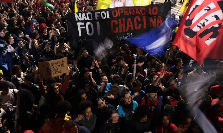 Em atos, movimento negro pede investigação independente de ação no Rio