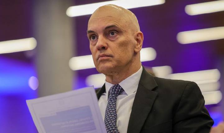 Moraes manda PGR se manifestar sobre operação policial no Rio