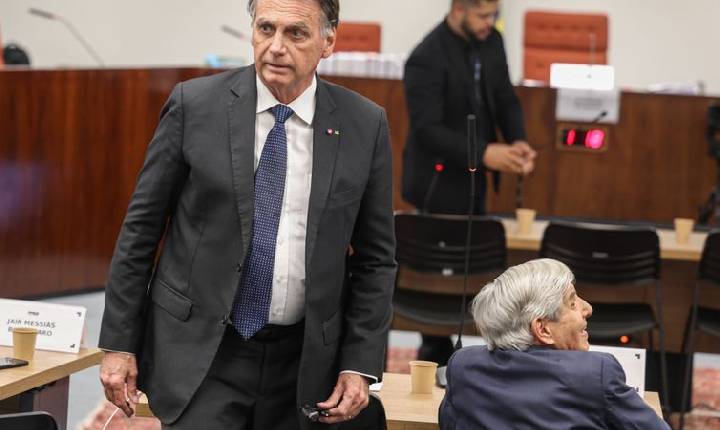 Recurso de Bolsonaro cita cerceamento de defesa e pede revisão da pena
