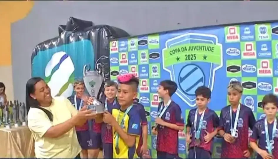 Escola Tenir conquista título da Copa da Juventude em Corumbá