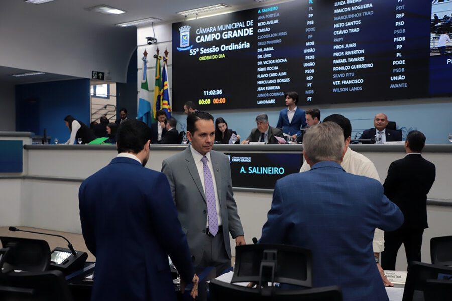 Câmara aprova cursos de desengasgo e projetos do Prodes para crianças