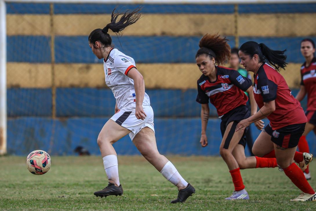 Dois jogos movimentam o Estadual Feminino neste sábado em Mato Grosso do Sul