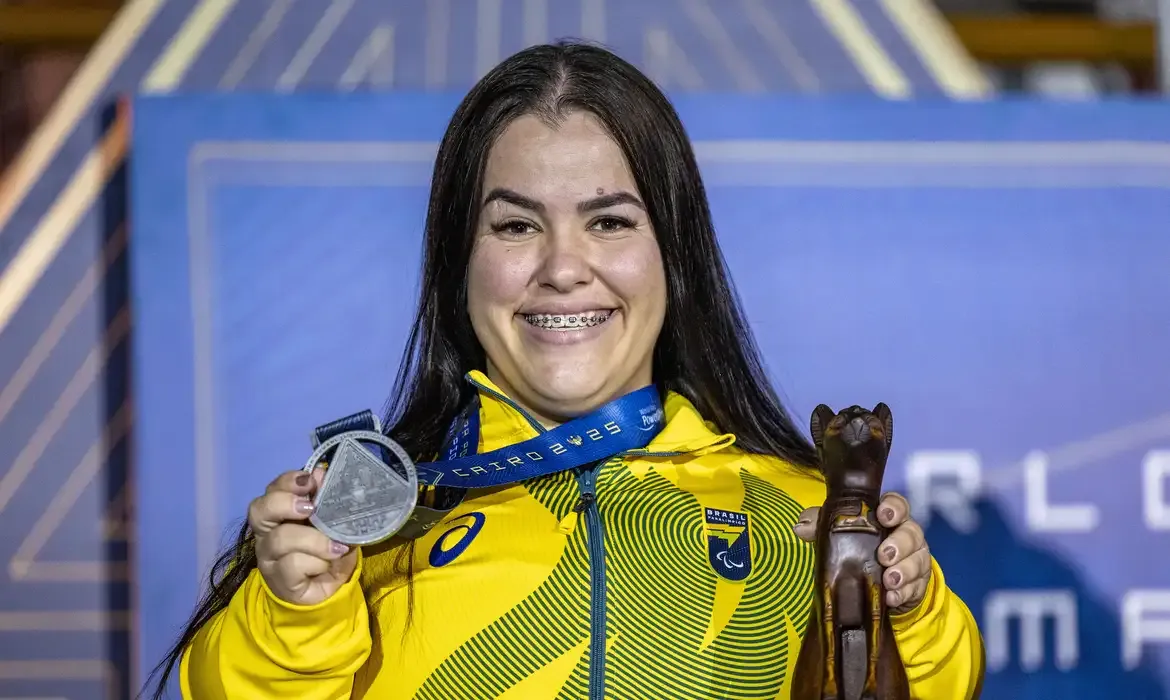Mariana D’Andrea conquista prata no Mundial de Halterofilismo e confirma bom momento do Brasil
