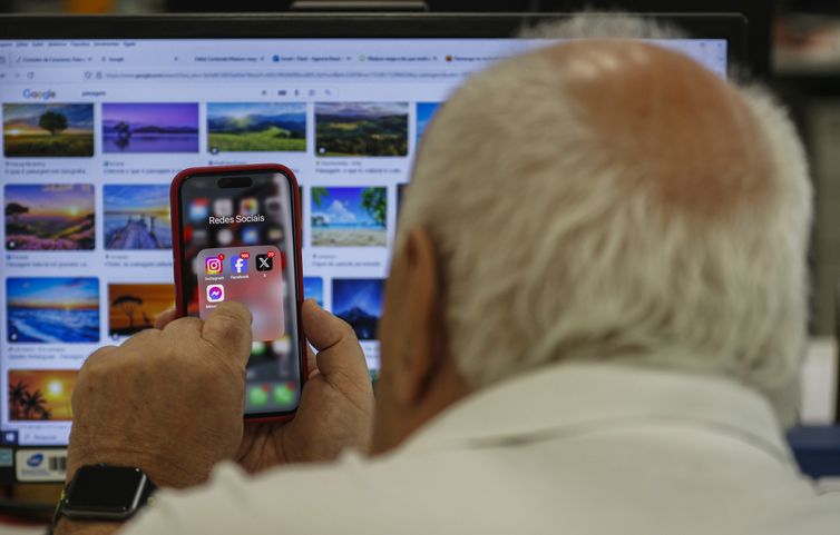 PND 2025: questão discursiva aborda idadismo como desafio social