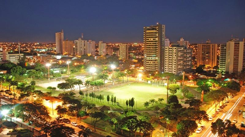Professora de ginástica do Belmar Fidalgo é remanejada após 16 anos; alunos protestam