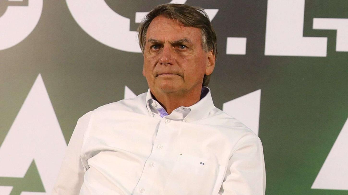 Moraes autoriza filhos de Bolsonaro a visitarem o ex-presidente preso na PF do Distrito Federal