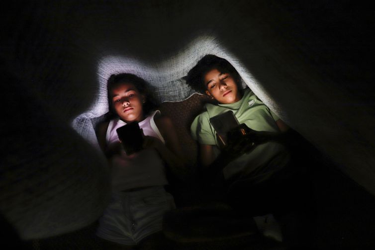 Acesso à internet na primeira infância mais do que dobrou desde 2015