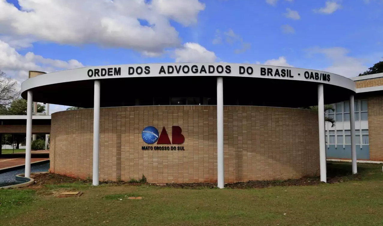 Advogados ficam com dinheiro de cliente, OAB confirma irregularidade e aplica punição considerada leve