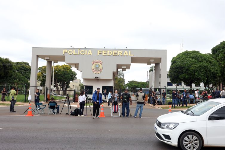 Defesa de Bolsonaro pede autorização para realizar exame na prisão