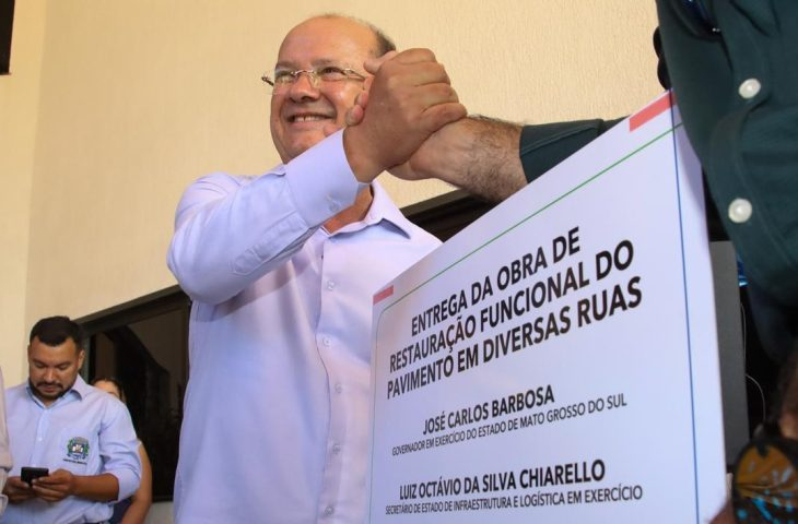Governador em exercício entrega obras de saneamento em Chapadão do Sul