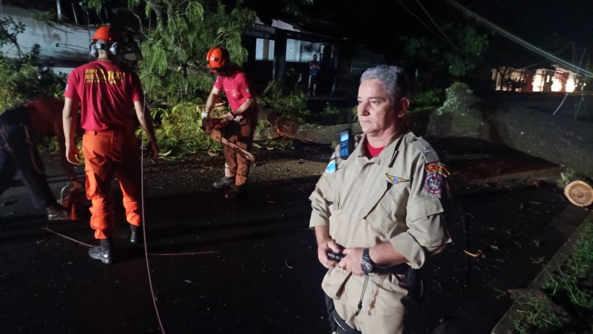 O subtenente Ramirez enquanto atendia nossa reportagem. Foto: Kelson Carvalho