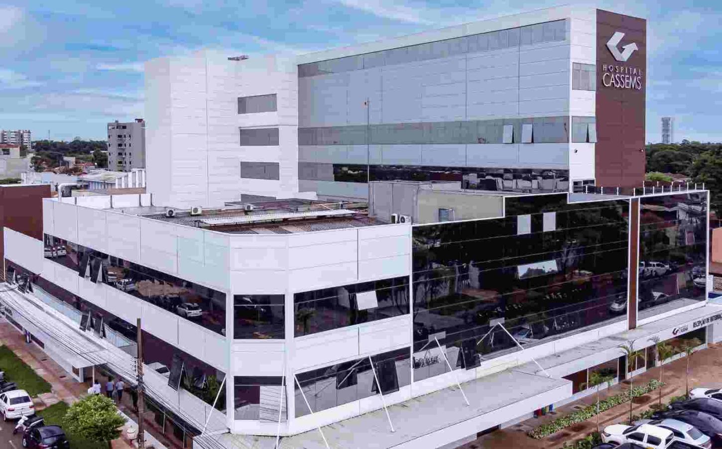 Ricardo Ayache, presidente da CASSEMS realiza visita ao Hospital de Dourados