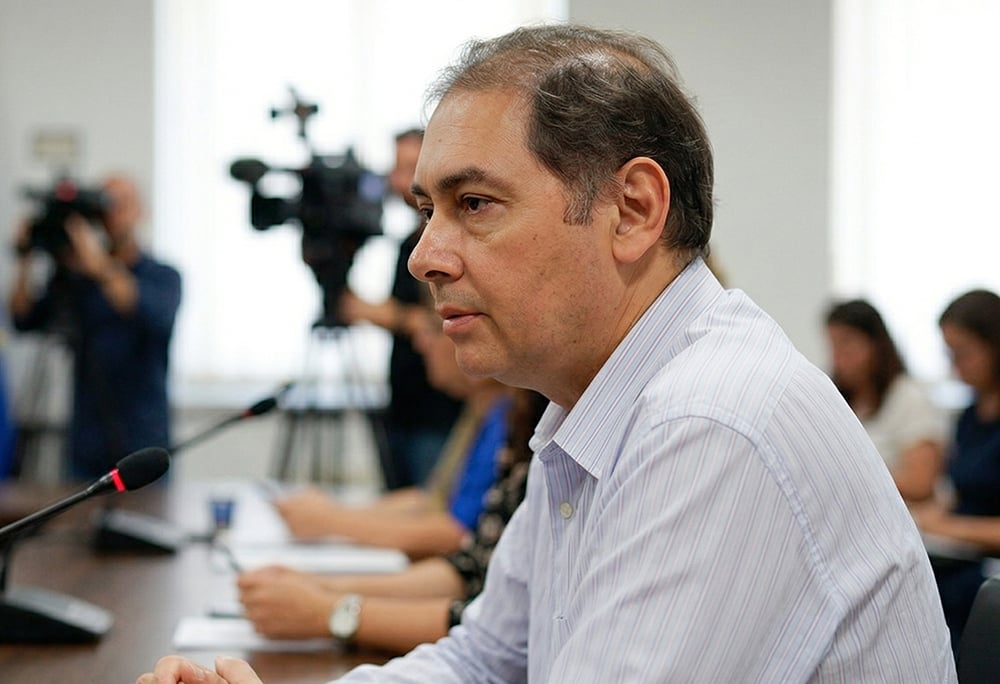 Audiência de custódia decide hoje se Bernal seguirá preso