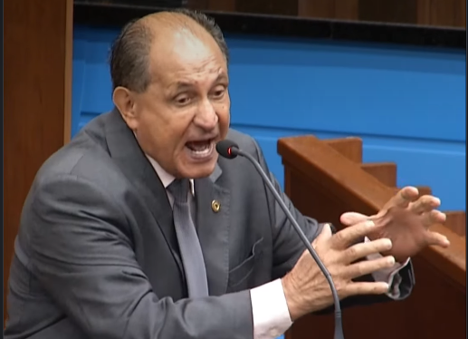 Diálogo entre grandes políticos do Estado de Mato Grosso do Sul