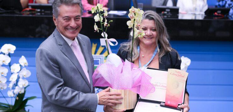 Hashioka celebra protagonismo feminino e homenageia Solange Fachin na Assembleia Legislativa