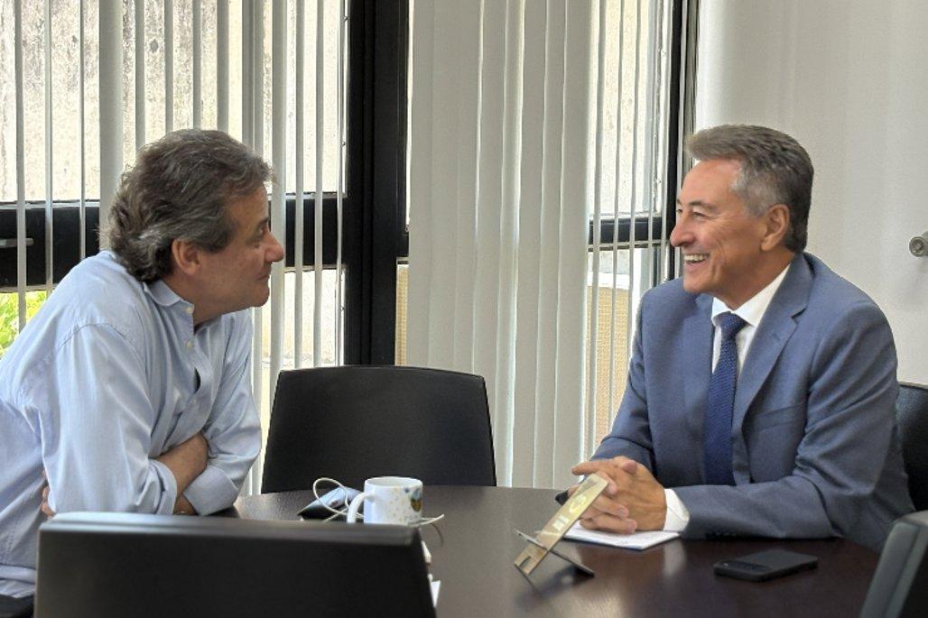 Hashioka reforça parceria com Governo do Estado em visita à Secretaria de Saúde