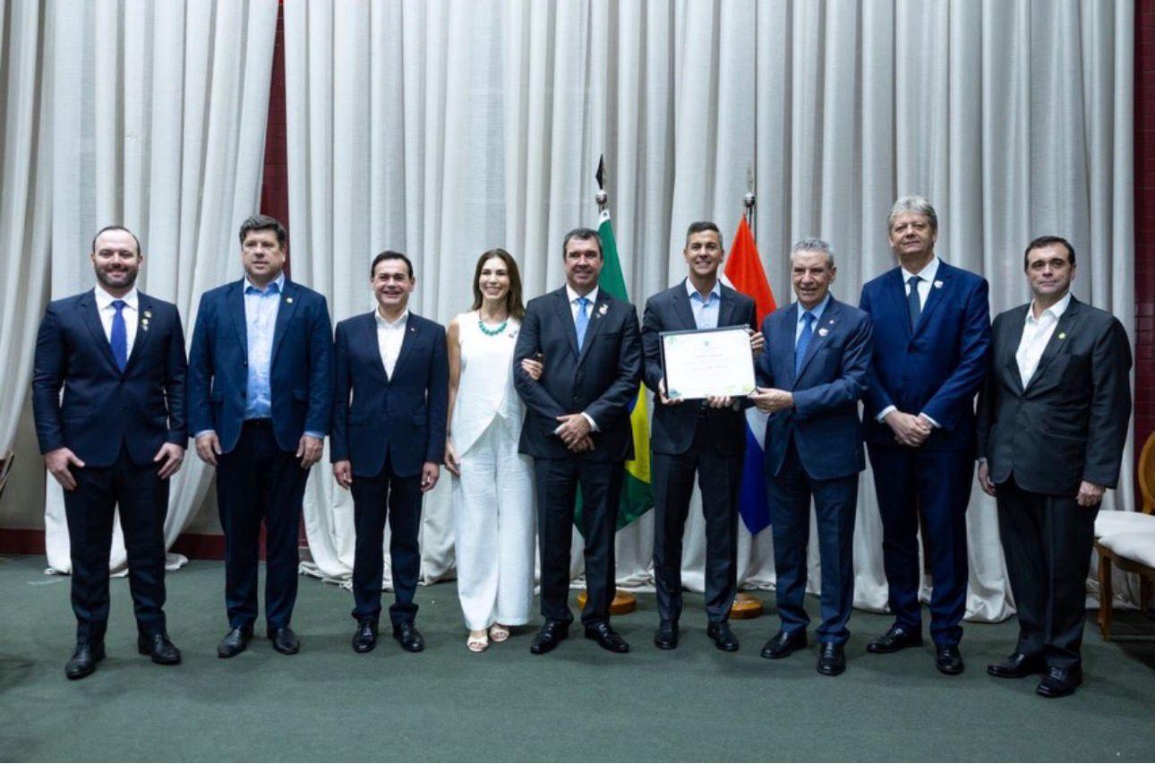 Paulo Corrêa participa de encontro de líderes mundiais da COP15 e homenageia presidente do Paraguai