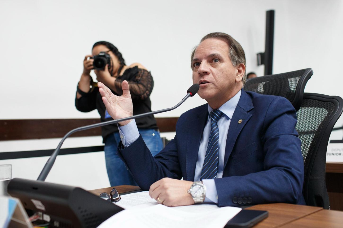 Prisão e dignidade: Coronel David aciona OAB Nacional para monitorar garantias de Bolsonaro