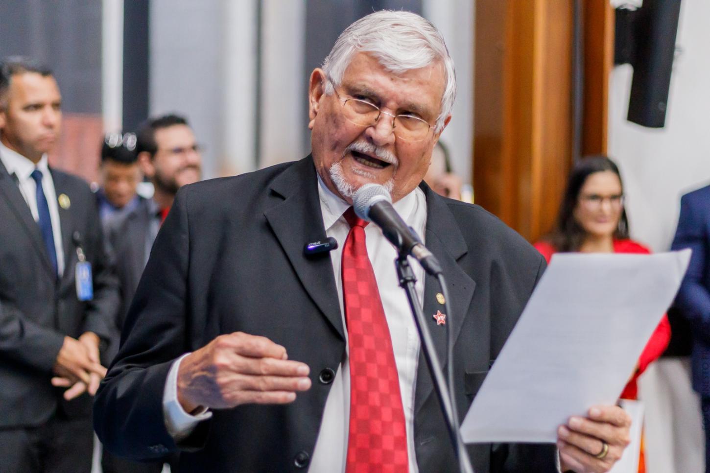 Zeca cobra envio urgente de medicamentos para Aldeia Limão Verde