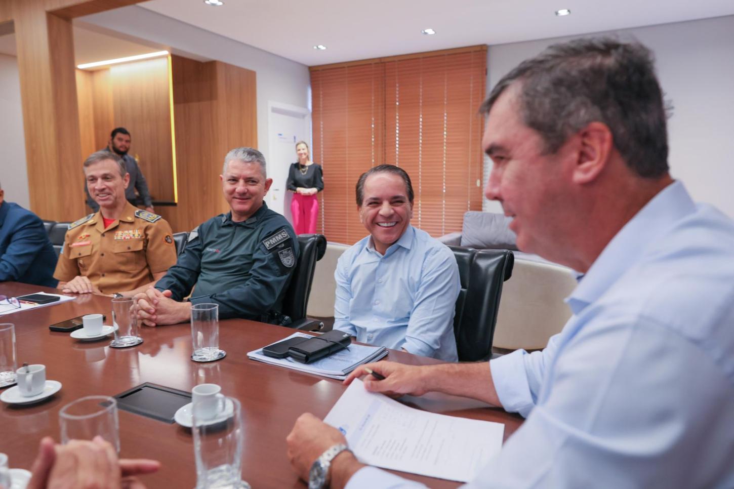 Coronel David destaca avanços após reunião com Riedel, com ampliação de vagas nos cursos e sinalização de reposição salarial para militares 