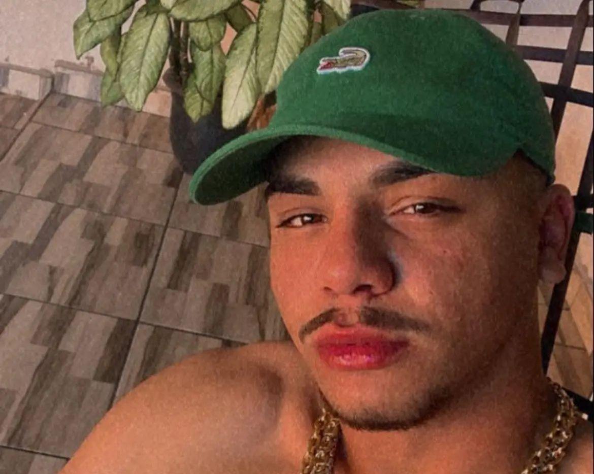 Jovem de 25 anos é executado na frente de conveniência em Naviraí e polícia suspeita de crime premeditado