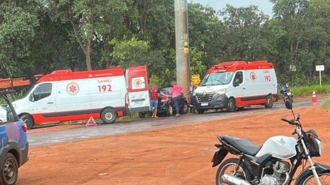 Mãe e criança ficam em estado grave após batida no Jardim Noroeste