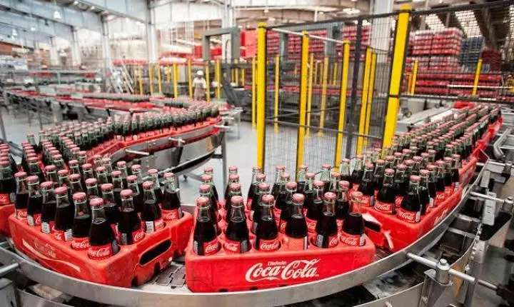 Coca-Cola anuncia reformulação global de embalagens para enfrentar inflação