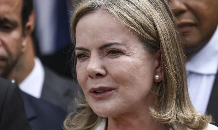 Gleisi confirma que deixa Secretaria de Relações Institucionais dia 31