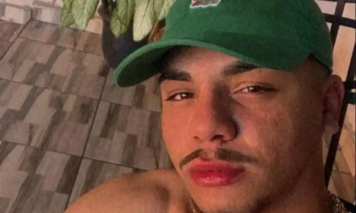 Jovem de 25 anos é executado na frente de conveniência em Naviraí e polícia suspeita de crime premeditado