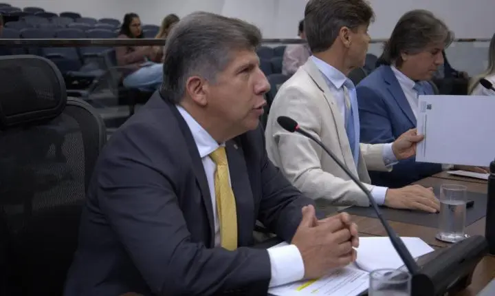 Lidio Lopes propõe parceria para melhorar sinalização em pontos críticos de Novo Horizonte do Sul