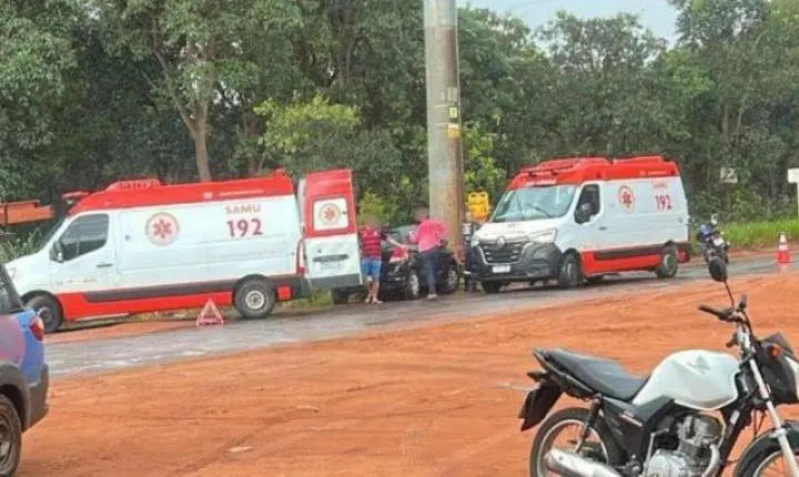 Mãe e criança ficam em estado grave após batida no Jardim Noroeste