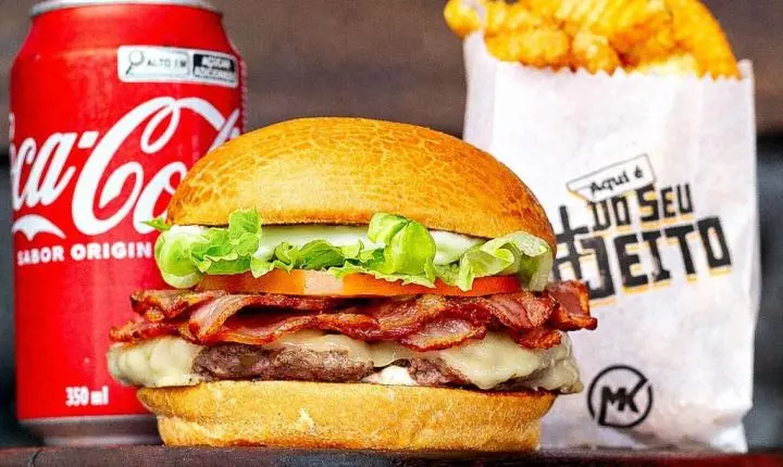 Make Burgers transforma maio em experiência “do seu jeito” com promoções semanais e open de maionese
