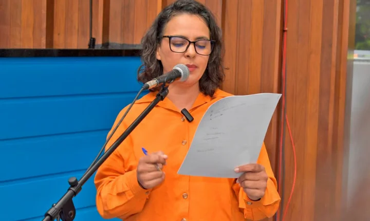 Março começa com alerta sobre violência contra a mulher e reforça debate por prevenção e responsabilidade coletiva, diz deputada
