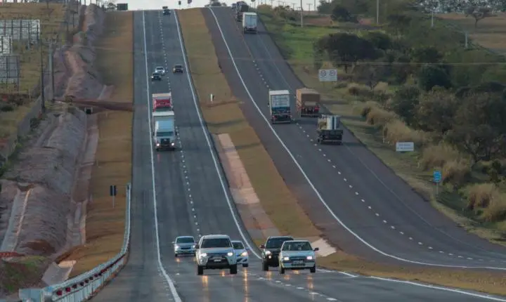 Motiva Pantanal prevê circulação de 306 mil veículos na BR-163 durante feriadão