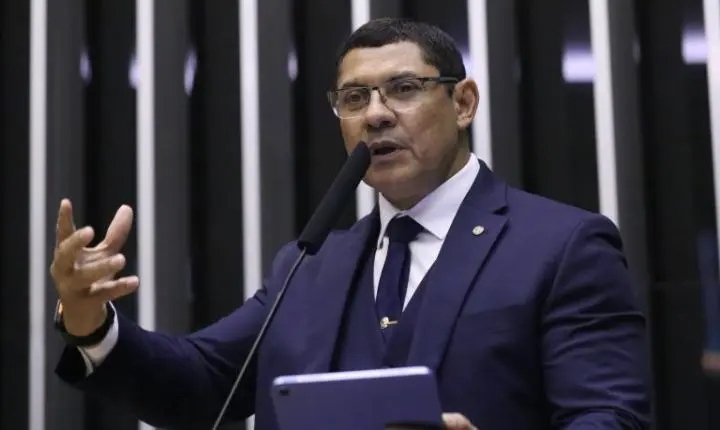 Projeto anistia multas ambientais aplicadas a produtores rurais no Acre